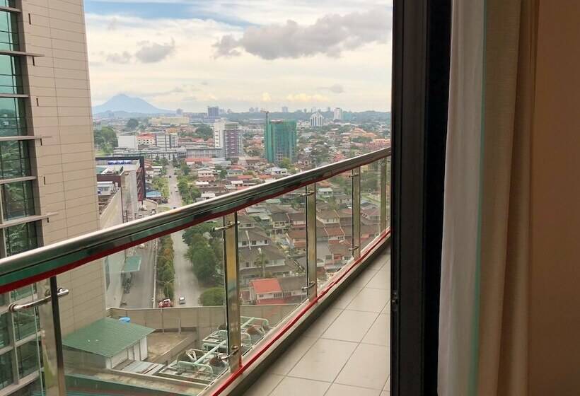 Апартаменты 3 Спальни, Luco Apartments At Imperial Suites