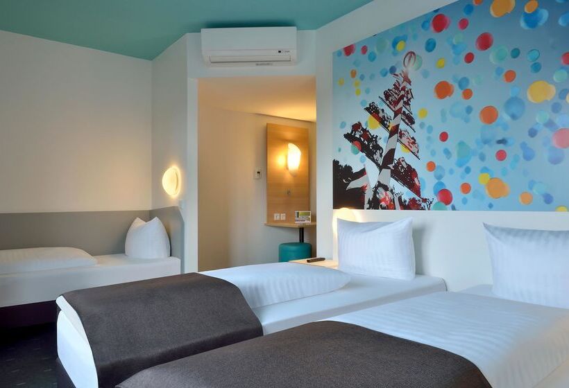 اتاق استاندارد با تخت بزرگ, Strand Beach Resort