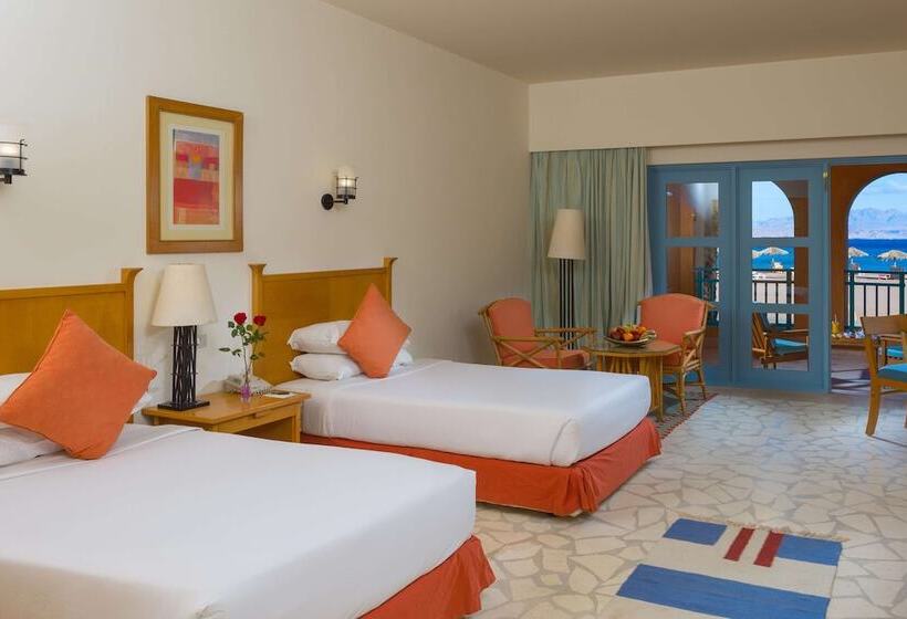 اتاق استاندارد با چشم‌انداز دریا, Strand Beach Resort