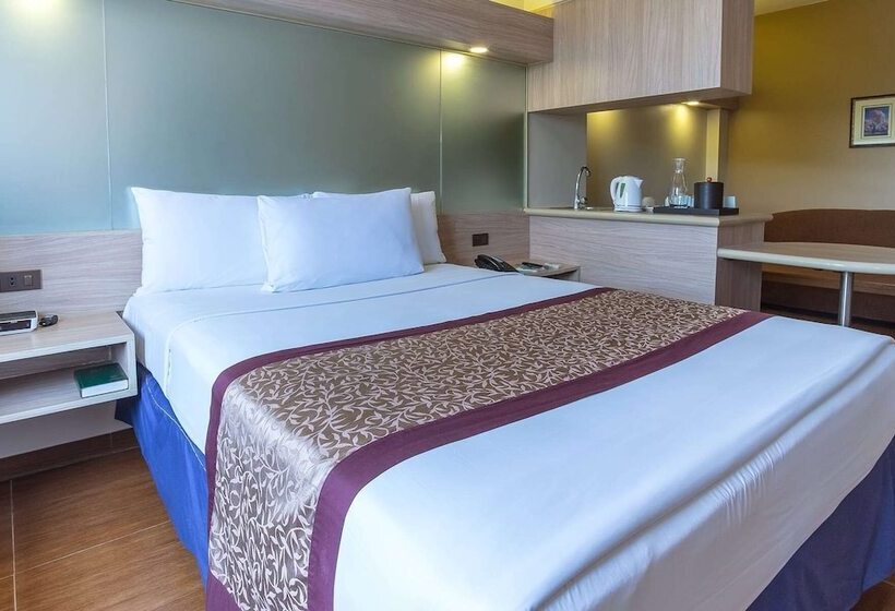 Люкс Адаптированный для Инвалидов, Microtel By Wyndham Baguio