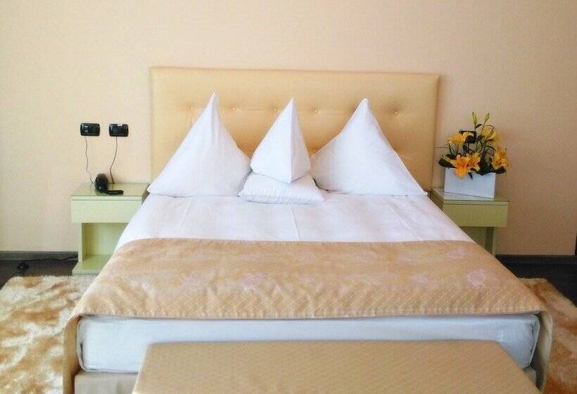 חדר סטנדרט, Paradis