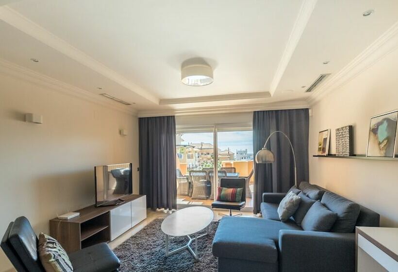 Апартаменты Superior 2 Спальни, Aloha Hill Club Golf & Spa Apartments