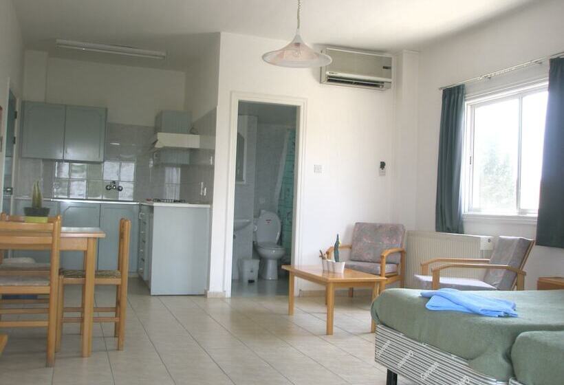 Студия Стандарт, Debbiexenia Hotel Apartments
