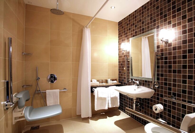 Номер Стандарт Адаптированный для Инвалидов, Doubletree By Hilton Dunblane Hydro