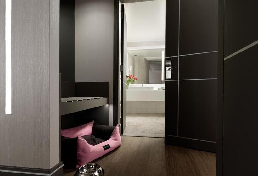 Полулюкс, Holiday Suites