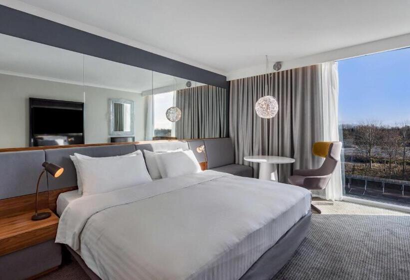 اتاق پرمیوم, Radisson Blu Hotel London Stansted Airport