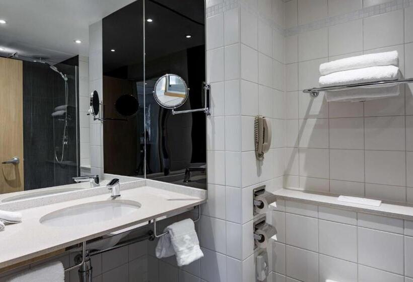 Люкс, Radisson Blu Hotel London Stansted Airport