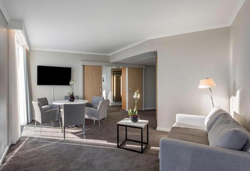 سوییت, Radisson Blu Hotel London Stansted Airport
