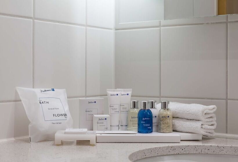 سوییت, Radisson Blu Hotel London Stansted Airport