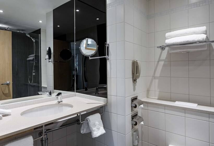 Люкс, Radisson Blu Hotel London Stansted Airport