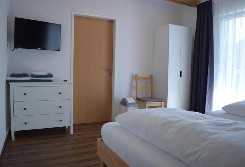 Семейный Номер, B & B Gmeineck