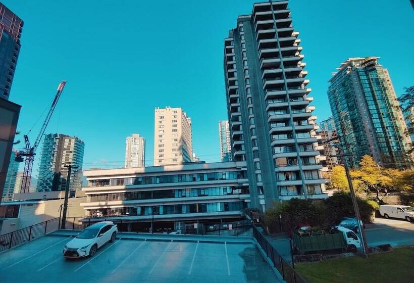 带1个卧室的带阳台的公寓, Divya Sutra Suites On Robson Downtown Vancouver
