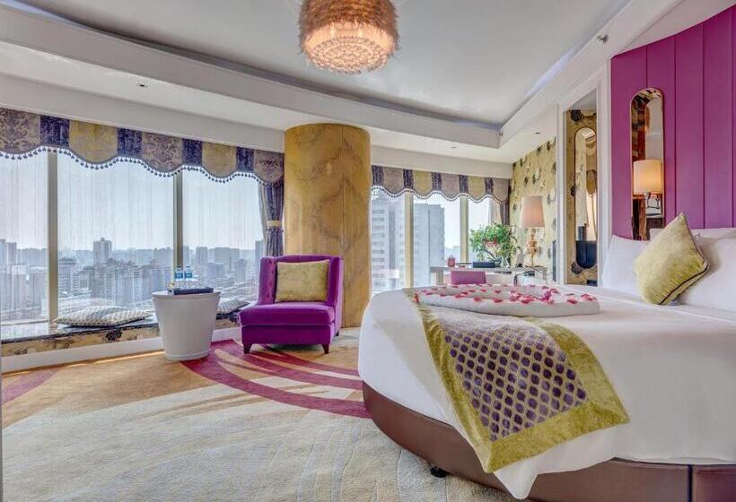 Номер Стандарт, Days Hotel & Suites China Town   Metro Line 2 & Line 6   Nearby Orange Island  Wuyi Square Changsha