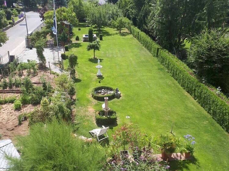 Номер Стандарт, Pension Am Engelsberg