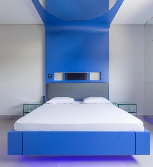 디럭스 스위트, Poeme Motel By Drops
