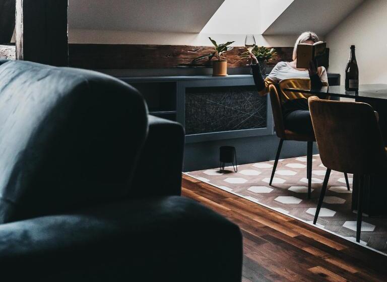 Апартаменты 3 Спальни, Room42   Suites & Apartments