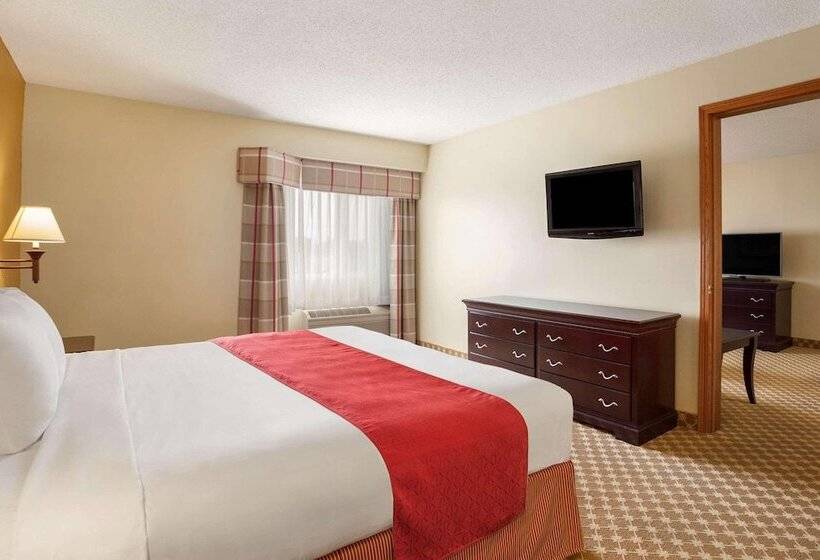 Люкс, Country Inn & Suites By Radisson, Lincoln North Hotel And Conference Center, Ne