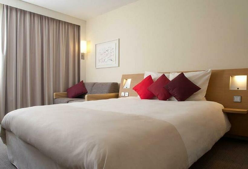 Номер Superior, Novotel London Greenwich