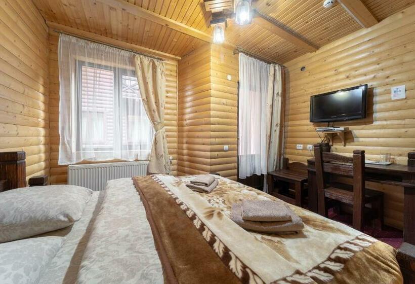 Номер Стандарт с Балконом, Villa Morishka & Spa