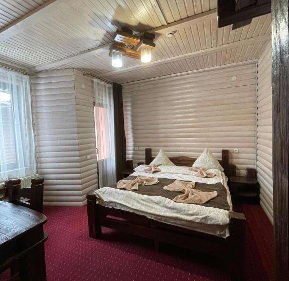Номер Стандарт с Балконом, Villa Morishka & Spa