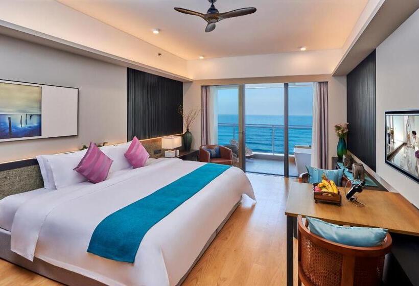 Номер Superior Вид на Море, Dusit Thani Shuangyue Bay Resort Huizhou