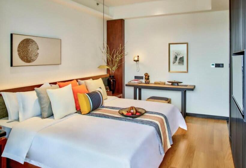 2 Bedrooms Suite Sea View, Dusit Thani Shuangyue Bay Resort Huizhou