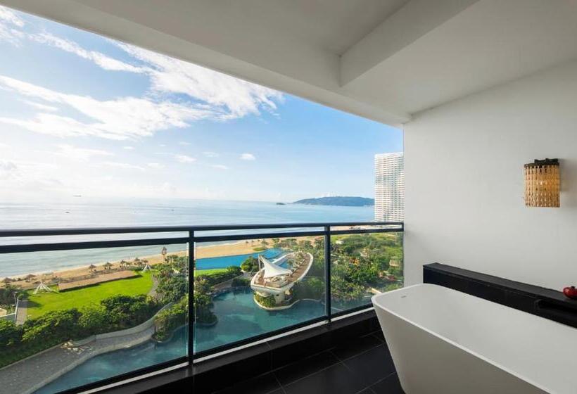 Номер Executive Вид на Море, Dusit Thani Shuangyue Bay Resort Huizhou