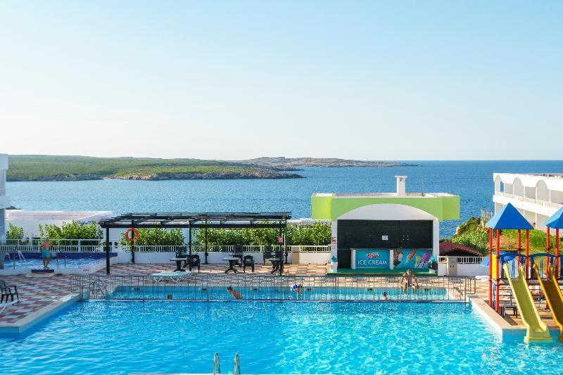Номер Стандарт, Beach Club Menorca