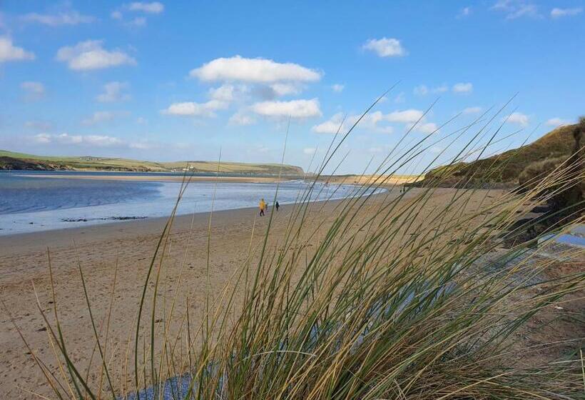Вилла 3 Спальни, Hustyns Resort Cornwall