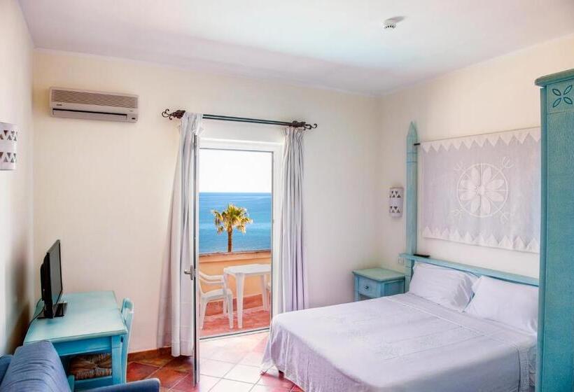 Семейный Номер Вид на Море, Lh Pedraladda Resort