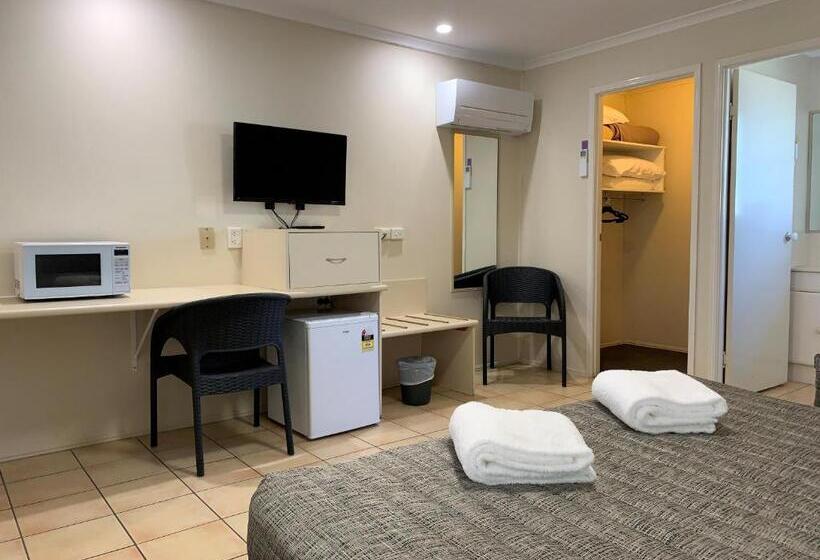 Номер Стандарт Трехместный, Biloela Palms Motor Inn