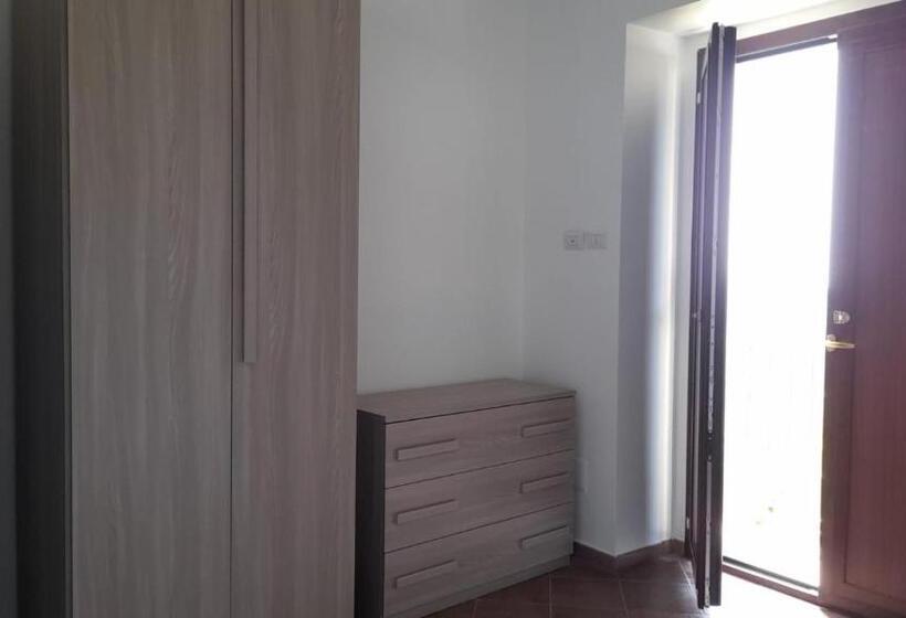 Номер Стандарт, B&b Don Peppe  Don Ilario