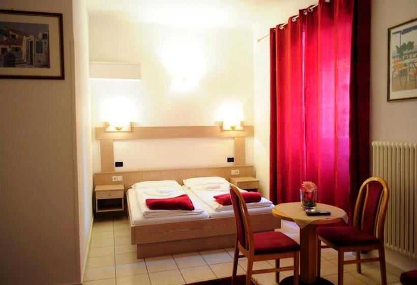 Четырехместный Номер Стандарт, Albergo Casagrande