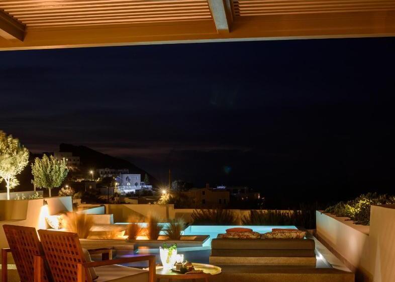 전망이 좋은 디럭스 스위트, Potnia Theron Suites