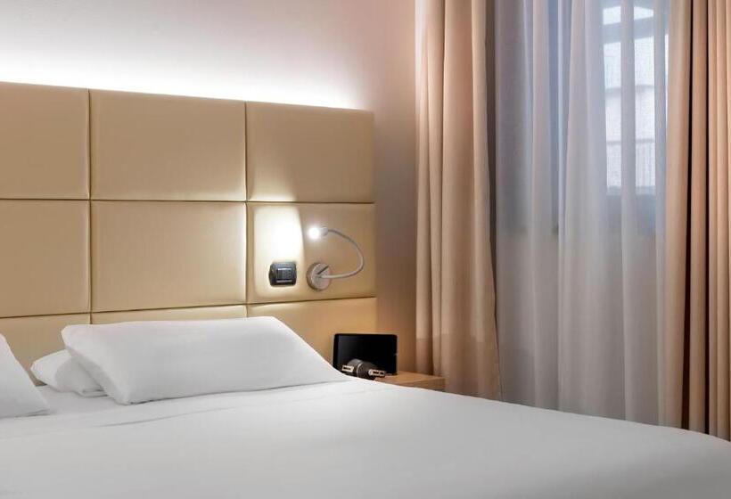 Номер Superior Кровать Кинг, Best Western Cavalieri Della Corona