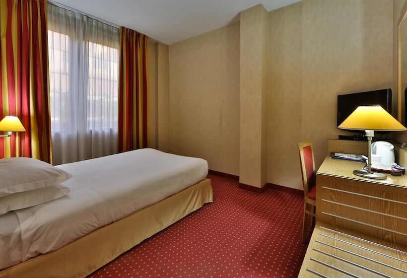 Номер Комфорт, Best Western Cavalieri Della Corona