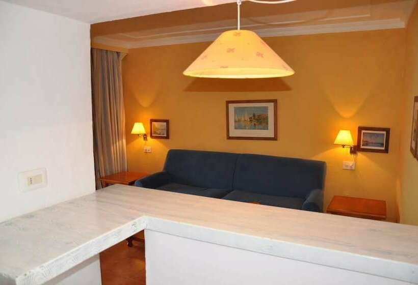 דירת חדר, Club Sunway Punta Prima