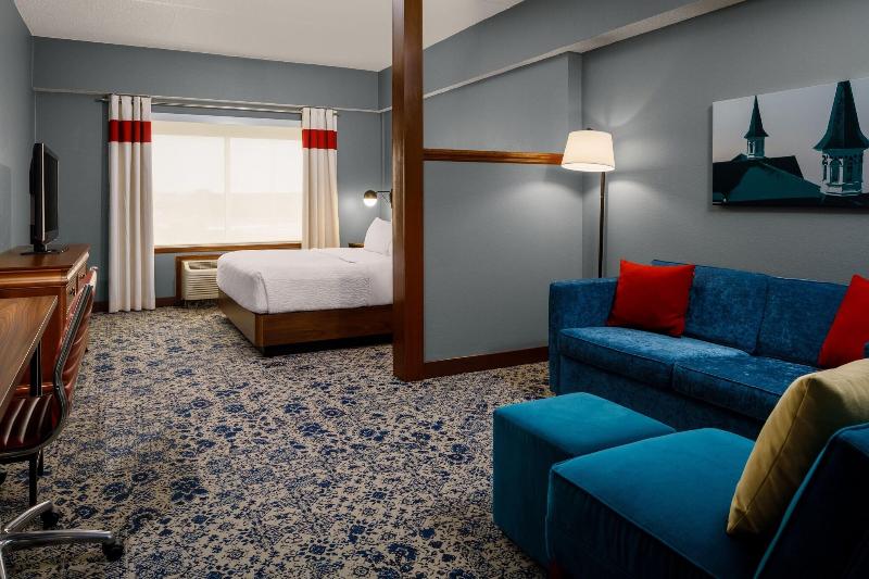 استودیو استاندارد با تخت کینگ, Four Points By Sheraton Louisville Airport