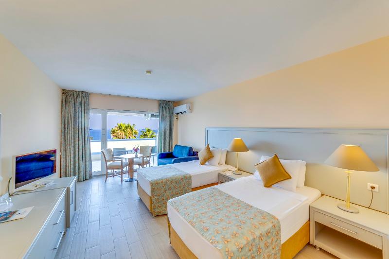 Номер Стандарт Вид на Море, The Grand Blue Sky International  All Inclusive