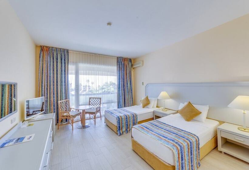 Номер Стандарт Вид на Море, The Grand Blue Sky International  All Inclusive