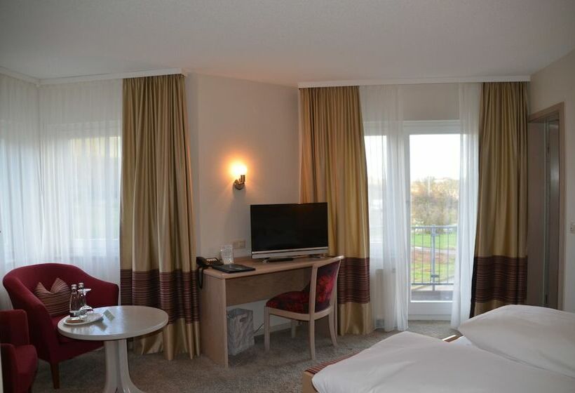스탠다드 룸, Castell Hotel & Restaurant