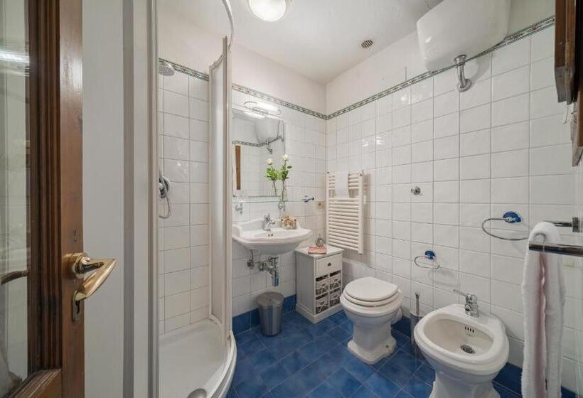 Номер Стандарт, La Casa Gialla