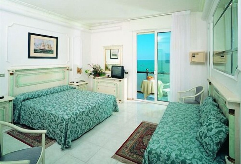 Номер Стандарт Трехместный, Grand Hotel Michelacci
