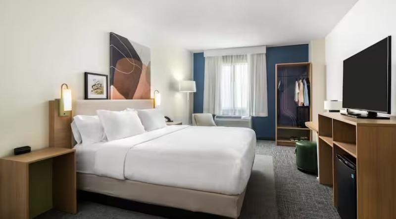 Номер Стандарт Кровать Кинг Адаптированный для Инвалидов, Spark By Hilton Newcomerstown