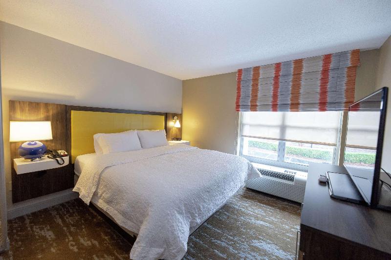 스위트 킹사이즈 침대, Hampton Inn & Suites Raleigh Cary Lenovo Center