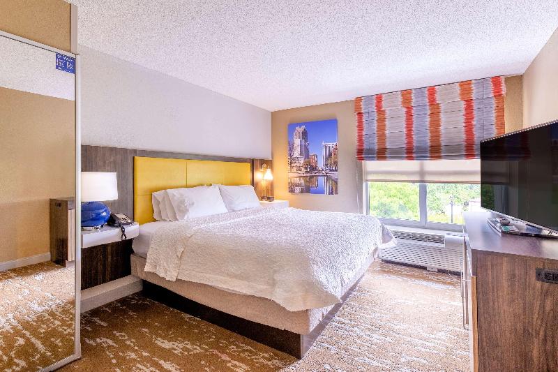 스위트 킹사이즈 침대, Hampton Inn & Suites Raleigh Cary Lenovo Center