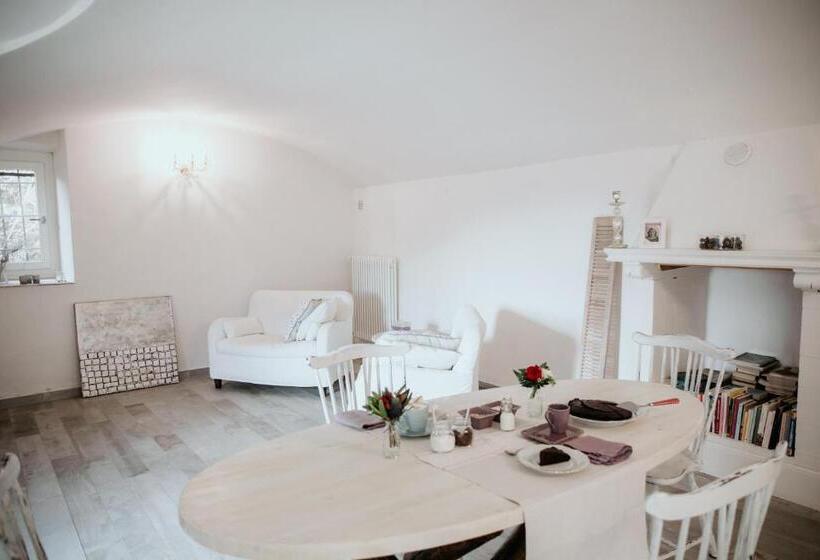 Номер Deluxe Кровать Кинг, Guest House Al Devesio
