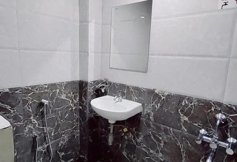 Номер Deluxe, Fabhotel Angeethi