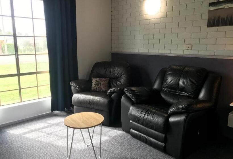 Номер Стандарт, Bakery Park Motor Inn