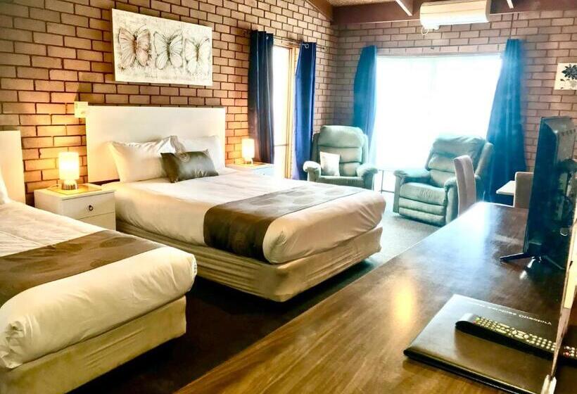 Номер Стандарт Трехместный, Bakery Park Motor Inn